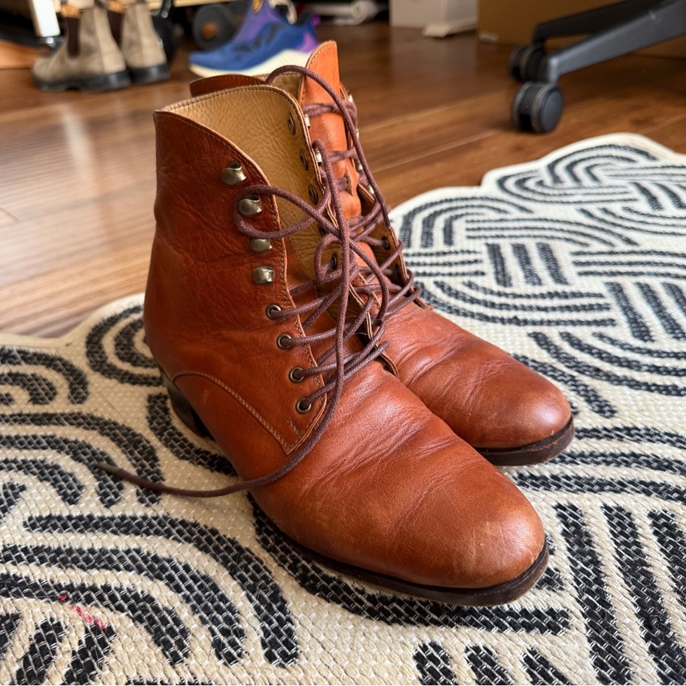 CHRISTY DAWN - Lace up dawn boot size 9 color walnut